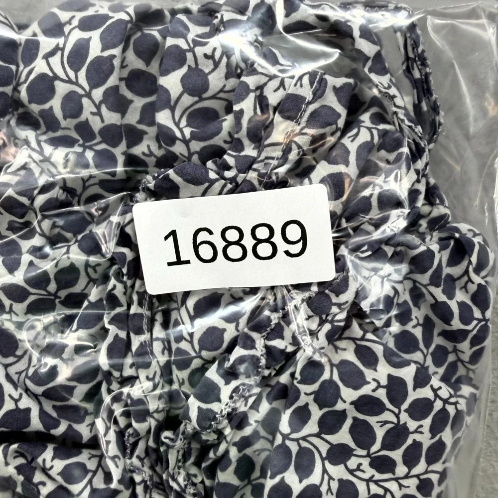 Gap Blouse Top Womens Tall Medium White‎ Navy Leaf Pattern Cotton Pleat Tie Neck